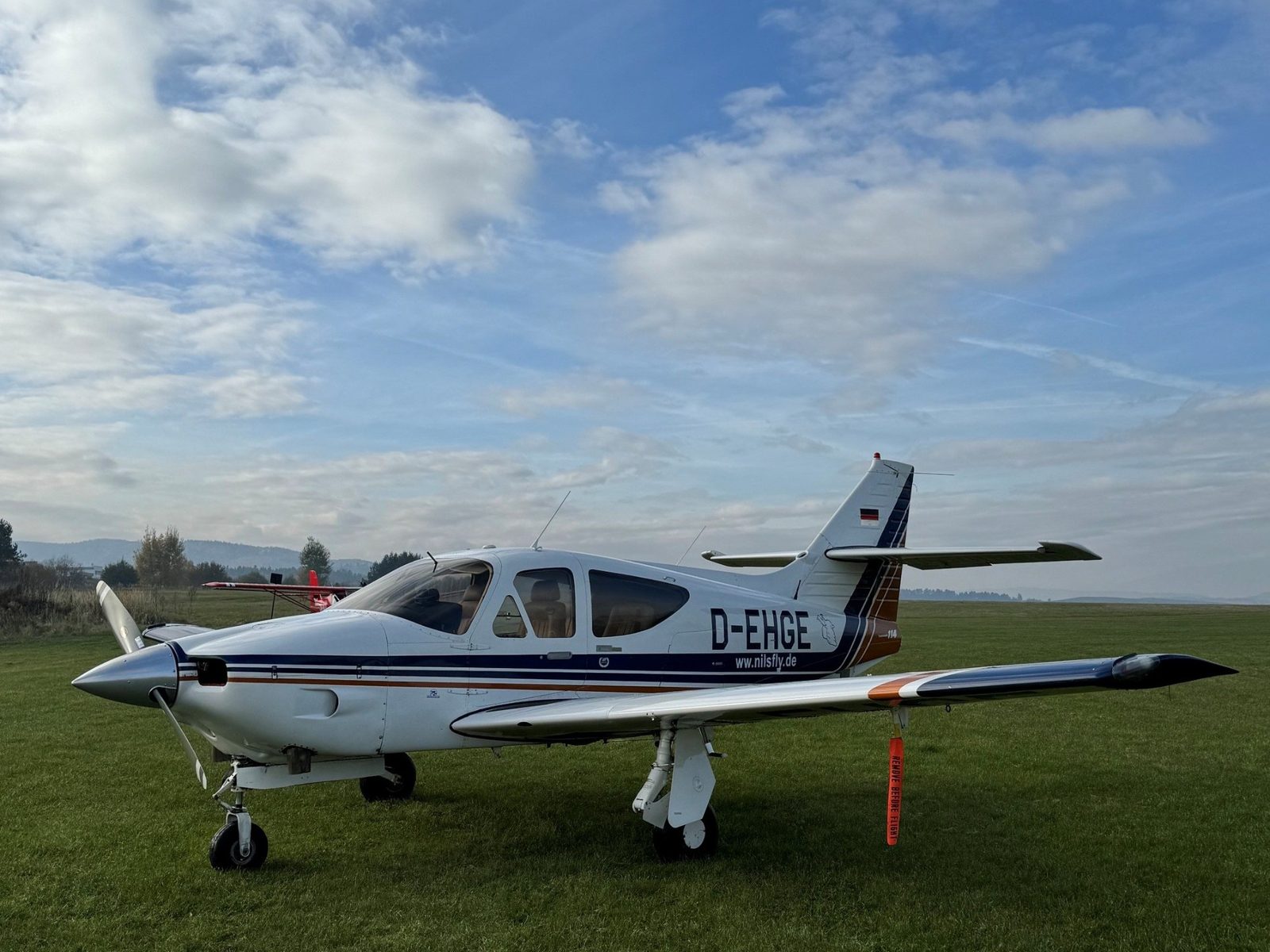 Commander 114 D-EHGE na letisku Spišská Nová Ves